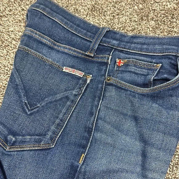 Hudson jeans Natalie Super Skinny size 25. Finished hem - Picture 2 of 12
